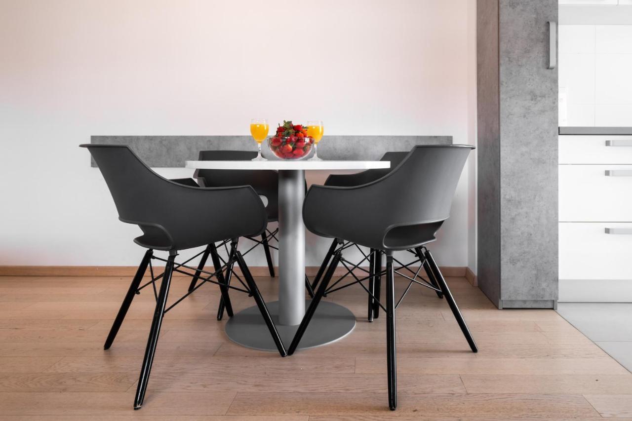 Apartment Zagreb, 0-24, Self Service Check-In, Free Parking ภายนอก รูปภาพ