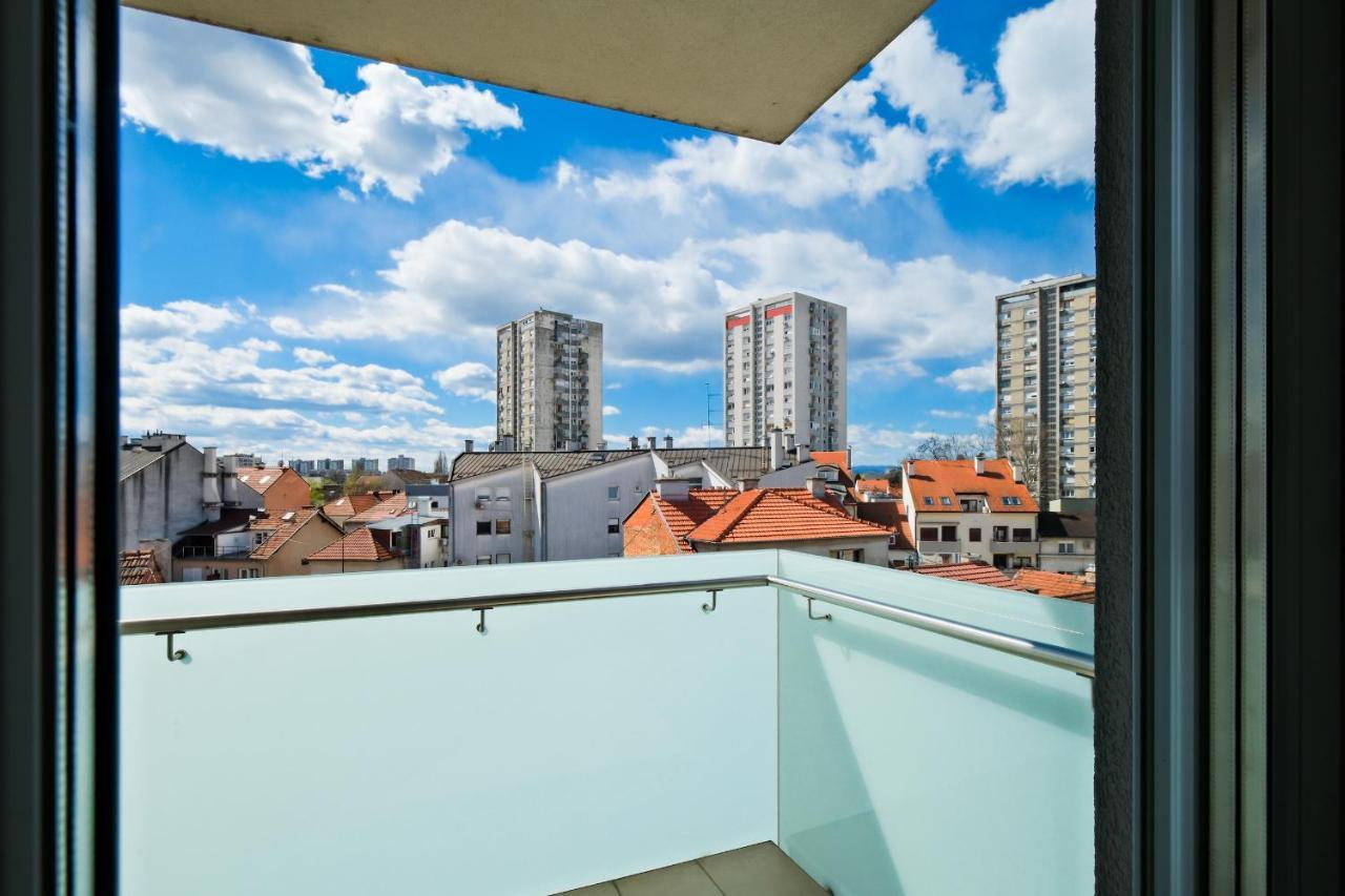 Apartment Zagreb, 0-24, Self Service Check-In, Free Parking ภายนอก รูปภาพ